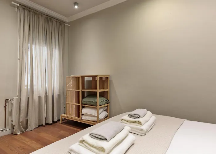 Enjoy Augustina's Grand Family Apartment